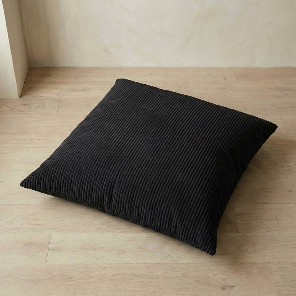 Voir l'image en plein écran Coussin de sol sur mesure en Velvet